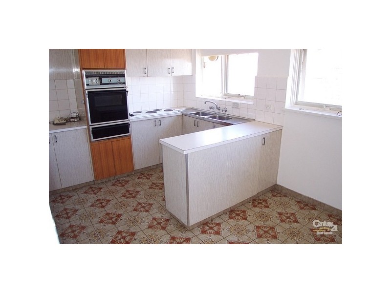 3/10 Sebastopol Street, Caulfield North VIC 3161