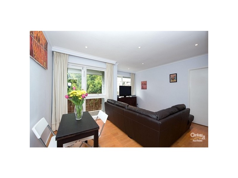 4/2a Kinross Avenue, Caulfield North VIC 3161