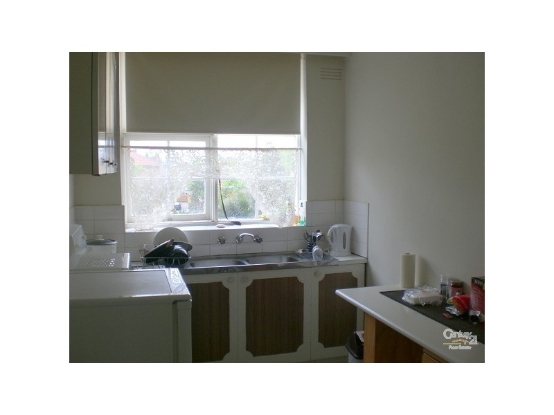 4/33 Charnwood Road, St Kilda VIC 3182