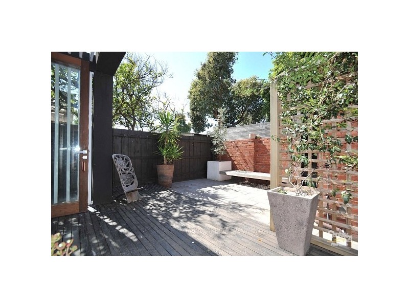 42 Empress Road, St Kilda East VIC 3183