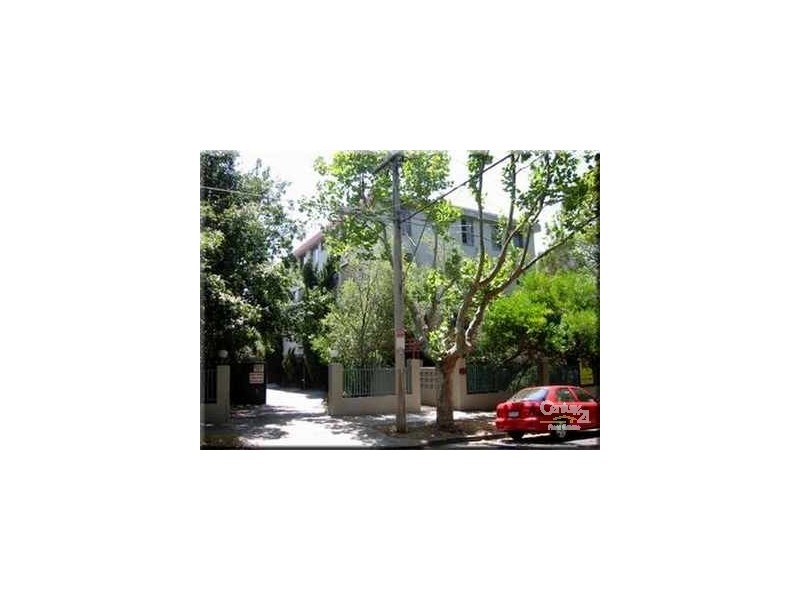 8/38 Charnwood Road, St Kilda VIC 3182