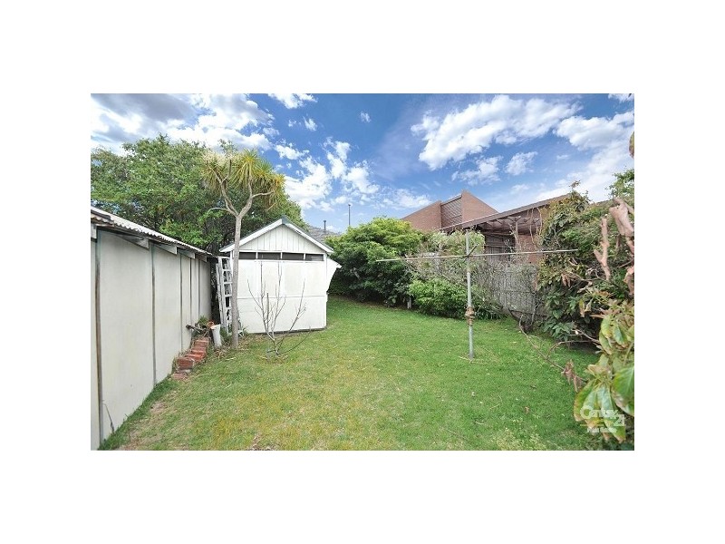 18 Ontario Street, Caulfield North VIC 3161