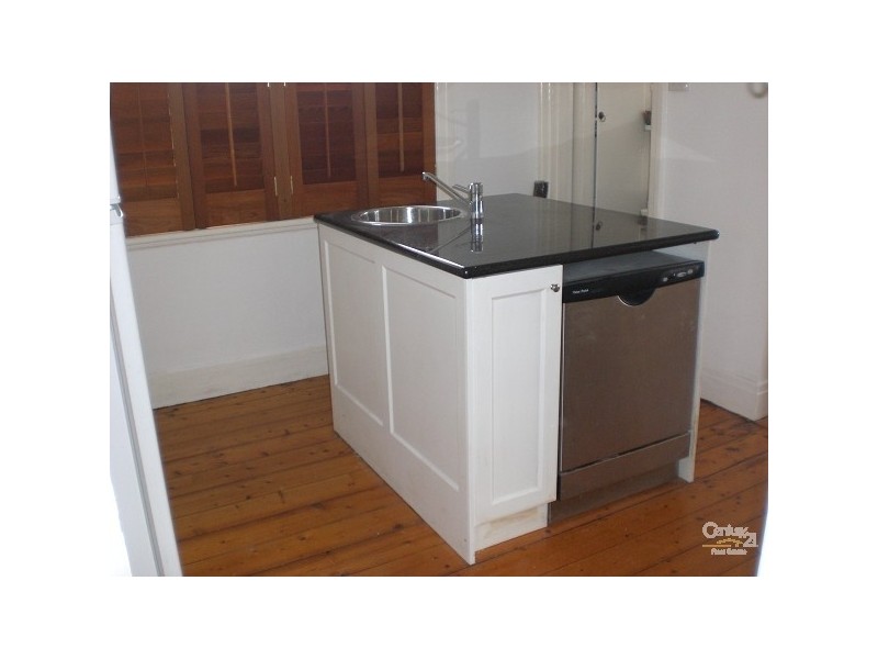 1/30 Marine Parade, St Kilda VIC 3182