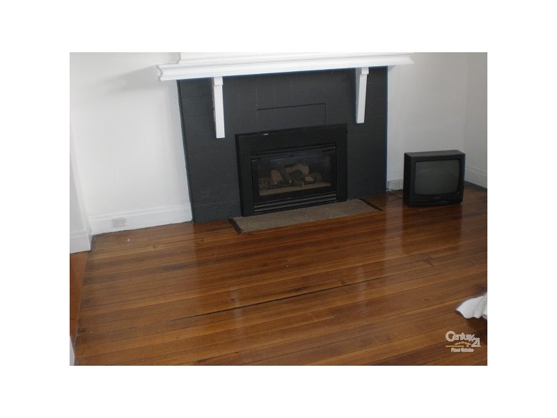 1/30 Marine Parade, St Kilda VIC 3182