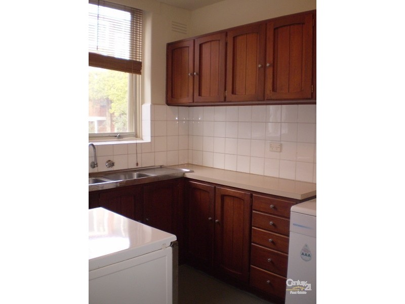 2/26 Fulton Street, St Kilda East VIC 3183