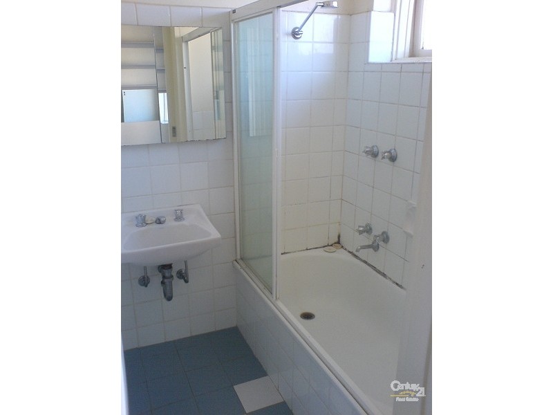 11/82 Grey Street, St Kilda VIC 3182