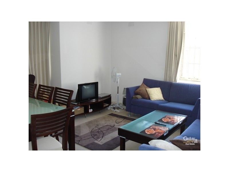 7/18 Chapel Street, St Kilda East VIC 3183