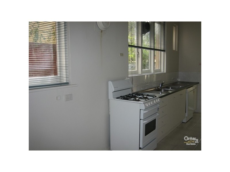 2/50 Balaclava Road, St Kilda East VIC 3183