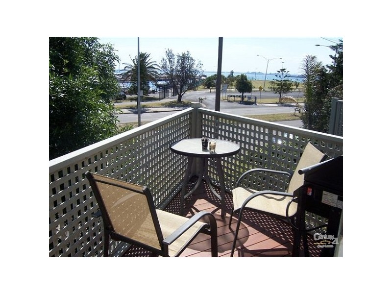 8/39 Marine Parade, St Kilda VIC 3182