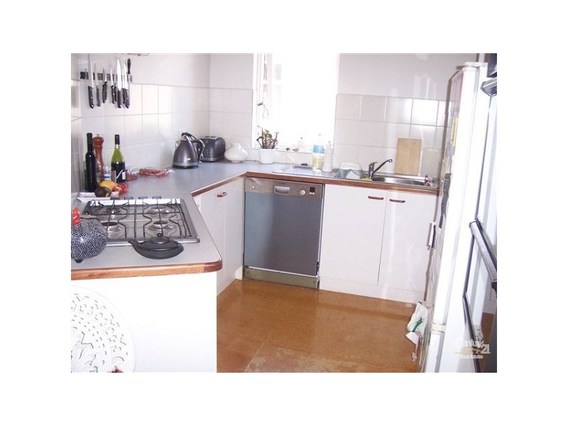 8/39 Marine Parade, St Kilda VIC 3182