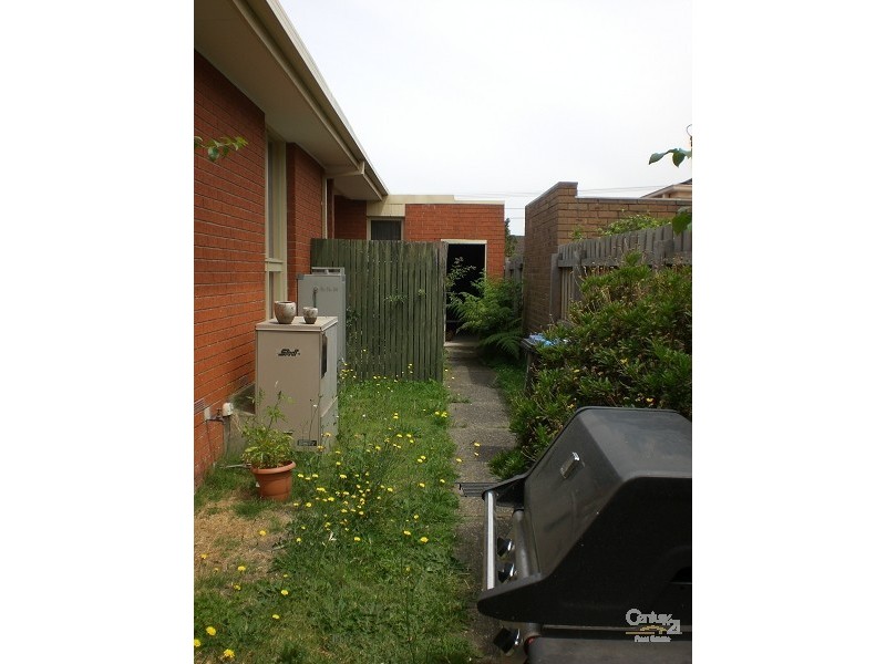 2/8 Fisher Street, Malvern East VIC 3145