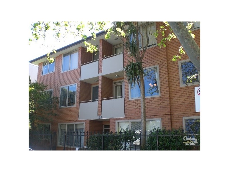 4/198 Alma Road, St Kilda East VIC 3183
