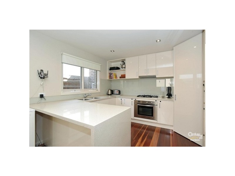 2/116-118 Orrong Road, Elsternwick VIC 3185