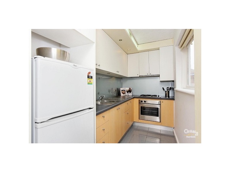 13/318 Beaconsfield Parade, St Kilda VIC 3182