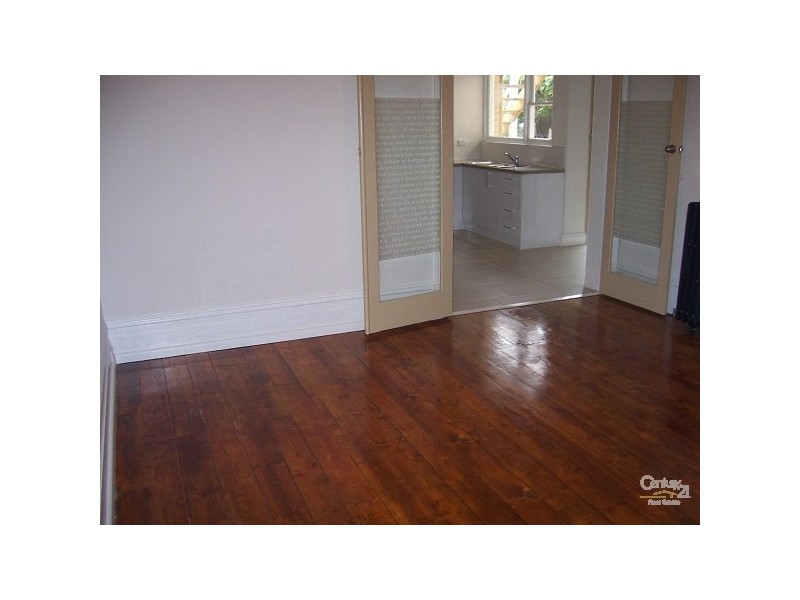 8 Gurner Street, St Kilda VIC 3182