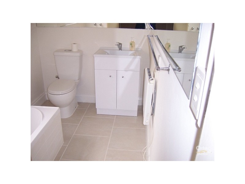 8 Gurner Street, St Kilda VIC 3182