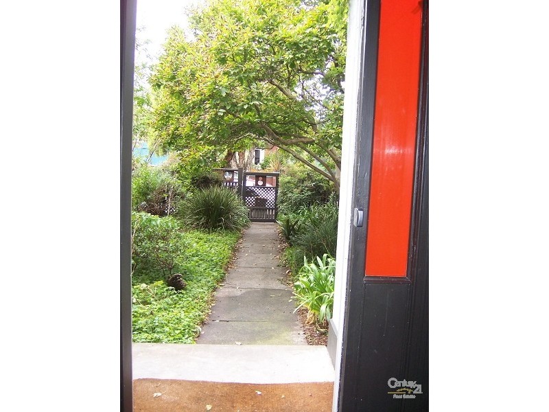 8 Gurner Street, St Kilda VIC 3182