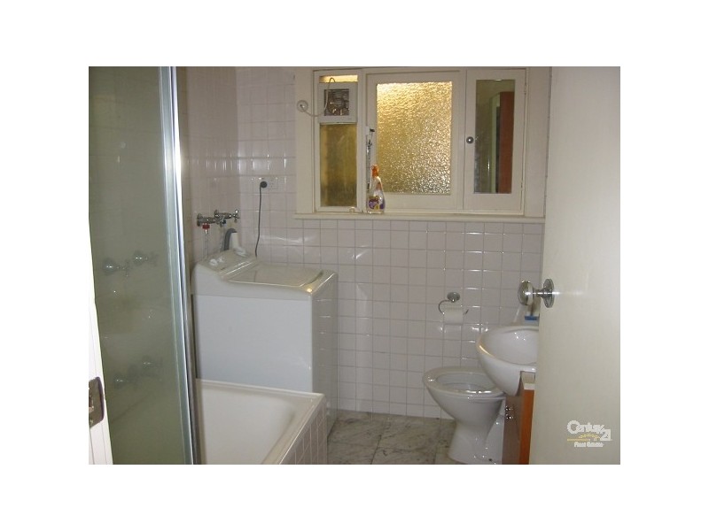 4/2 Ravens Grove, St Kilda East VIC 3183