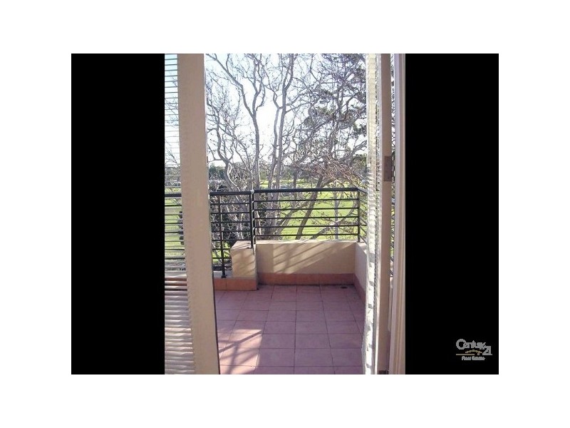 10/271 Balaclava Road, Caulfield North VIC 3161