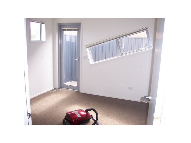2/421 Brunswick Road, Brunswick VIC 3056
