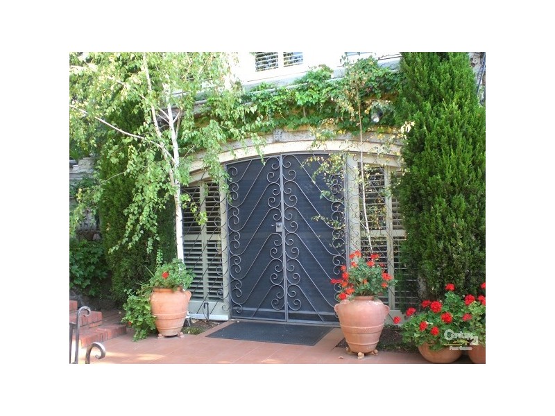 65 St Georges Road, Toorak VIC 3142