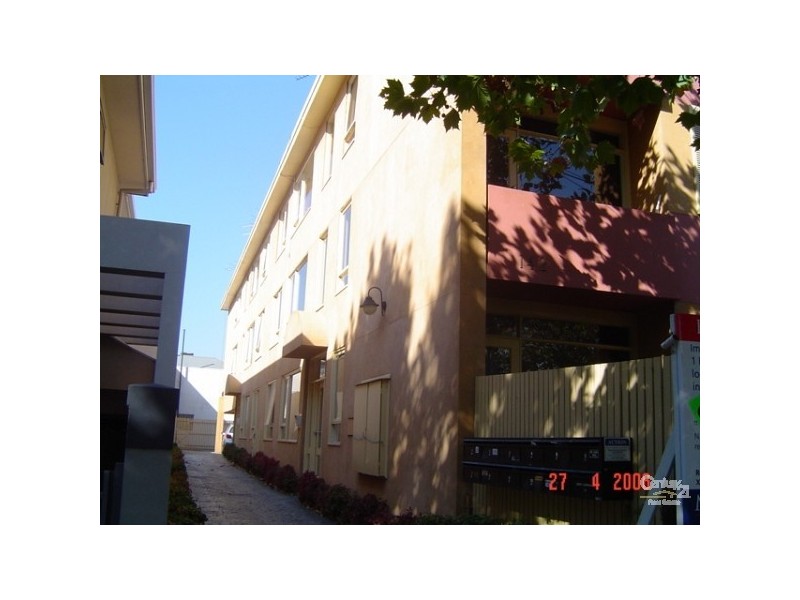 9/142 Clark Street, Port Melbourne VIC 3207