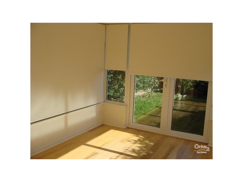 1/40 Woornack Road, Carnegie VIC 3163