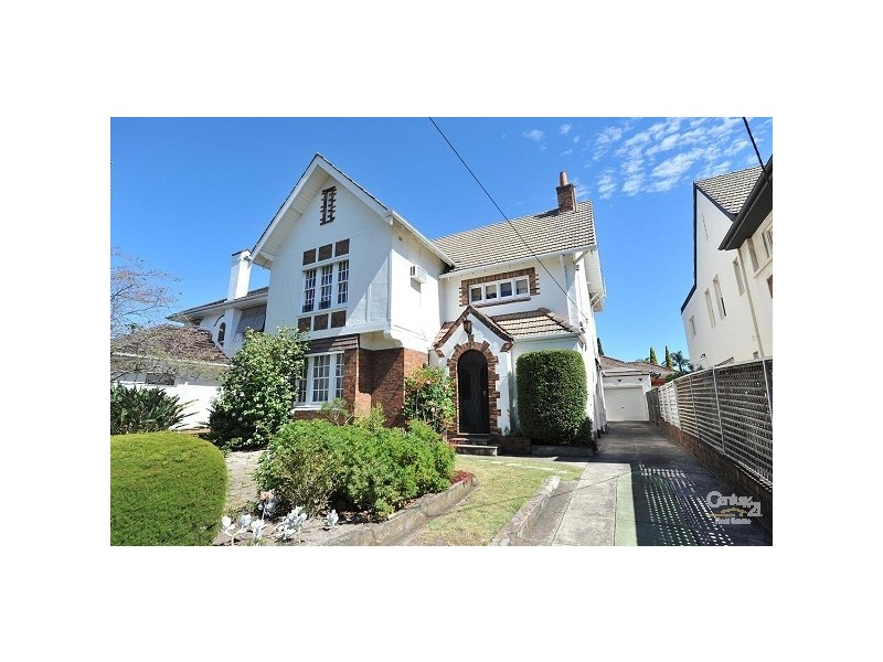 17 Balaclava Road, St Kilda East VIC 3183