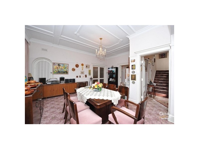 17 Balaclava Road, St Kilda East VIC 3183