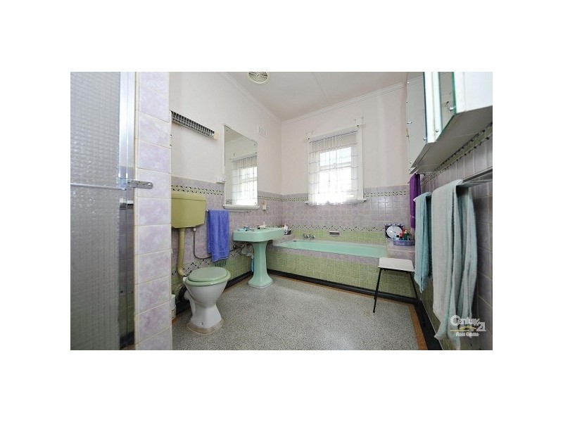 17 Balaclava Road, St Kilda East VIC 3183