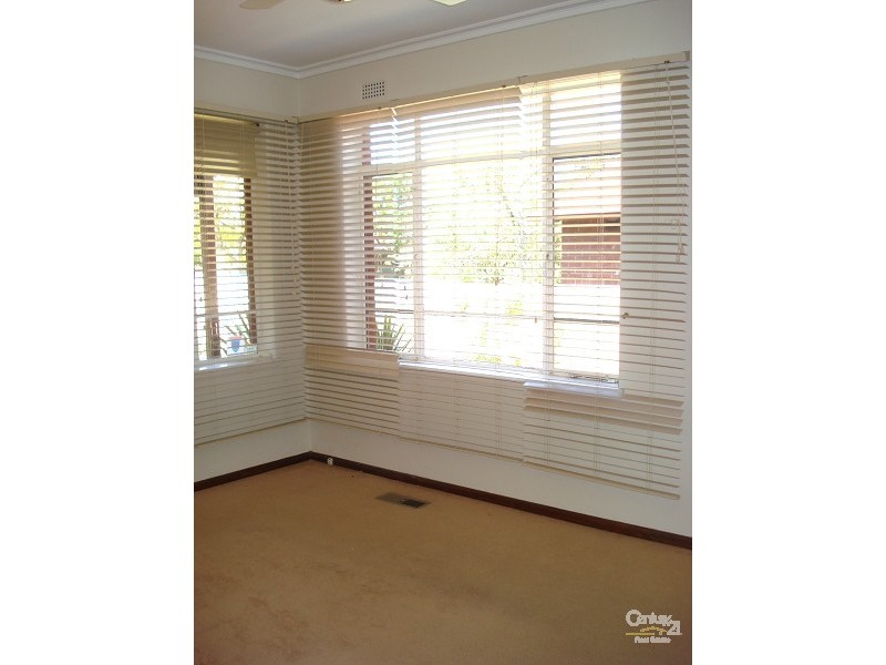 17 Bateman Street, Hampton East VIC 3188