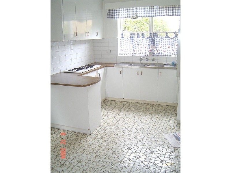 1/27 Avoca Avenue, Elwood VIC 3184