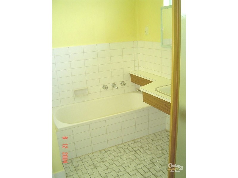 1/27 Avoca Avenue, Elwood VIC 3184