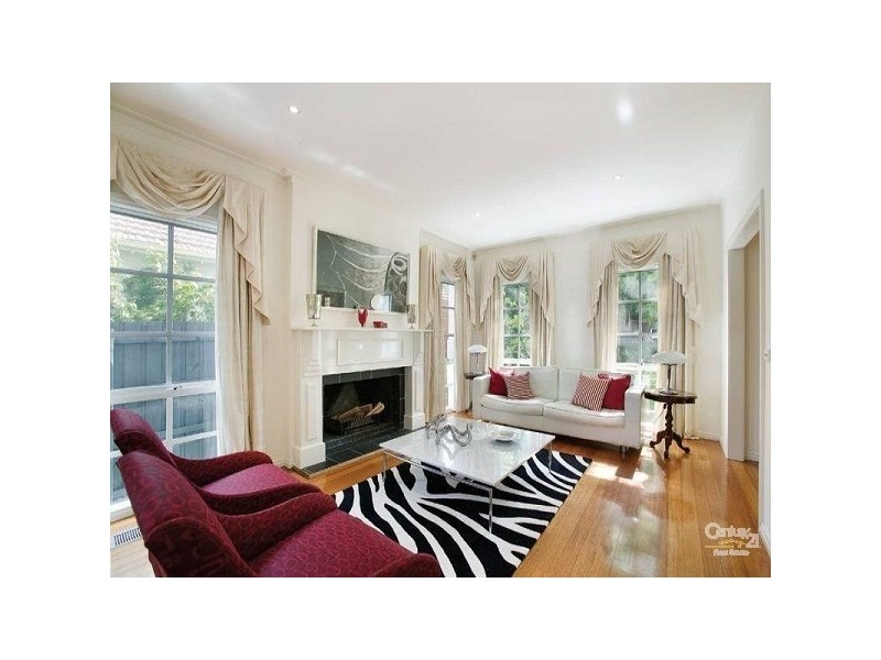 11 Park Road, Glen Iris VIC 3146