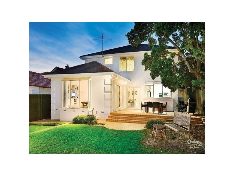 11 Park Road, Glen Iris VIC 3146