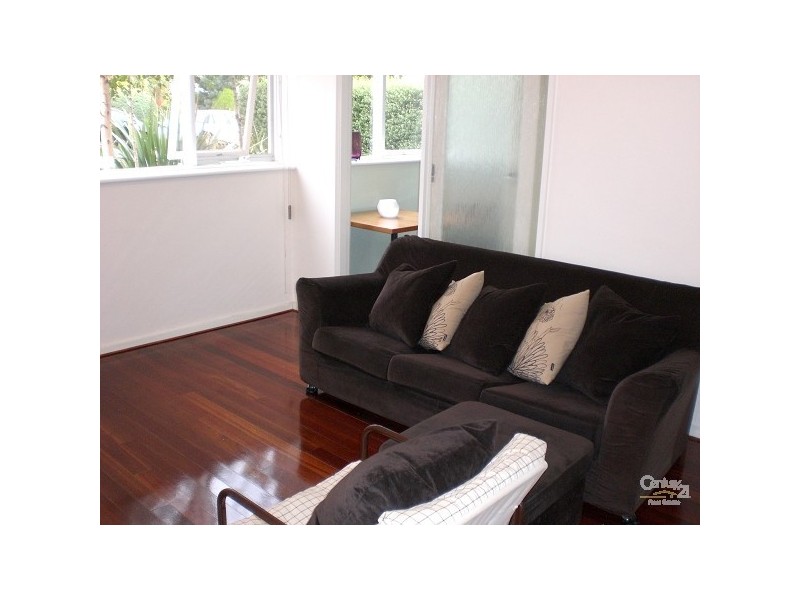 1/32 Emma Street, Caulfield South VIC 3162