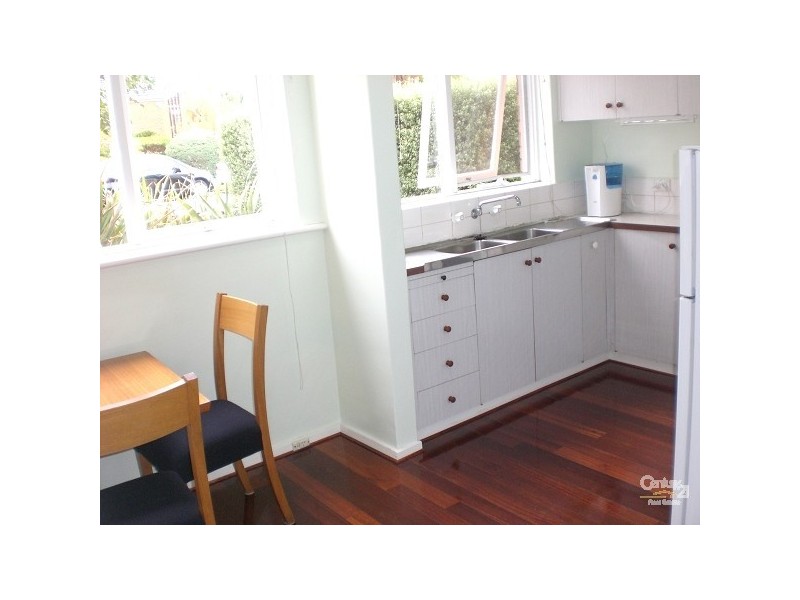 1/32 Emma Street, Caulfield South VIC 3162