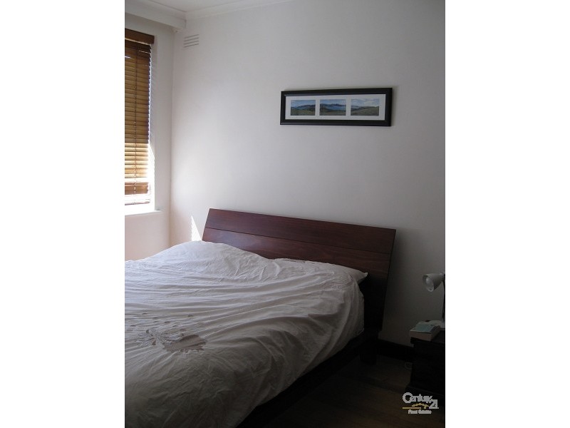 4/6 Raith Court, St Kilda East VIC 3183