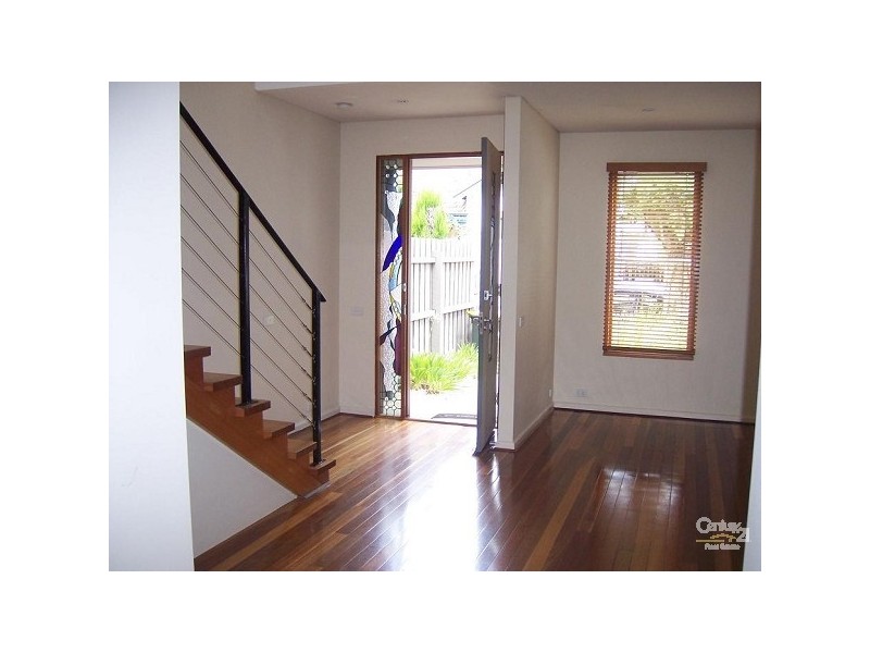 6 Bowen Street, St Kilda East VIC 3183