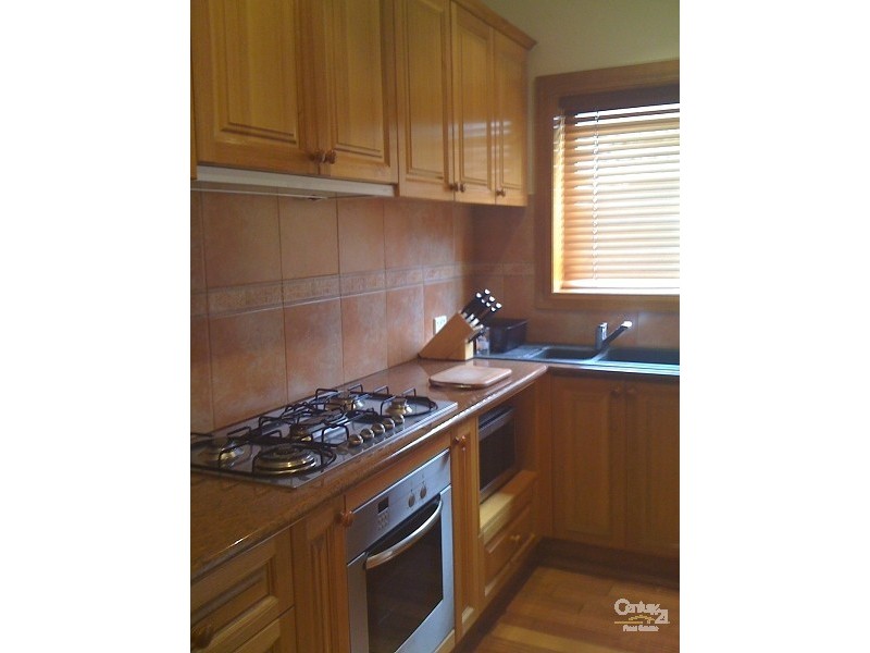 2/15 Bundeera Road, Caulfield South VIC 3162