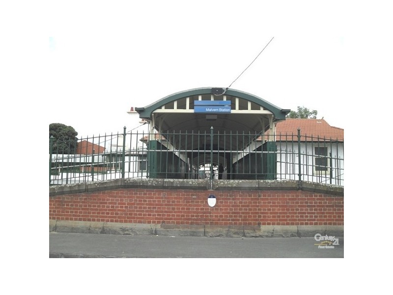 7 Station Street, Malvern VIC 3144