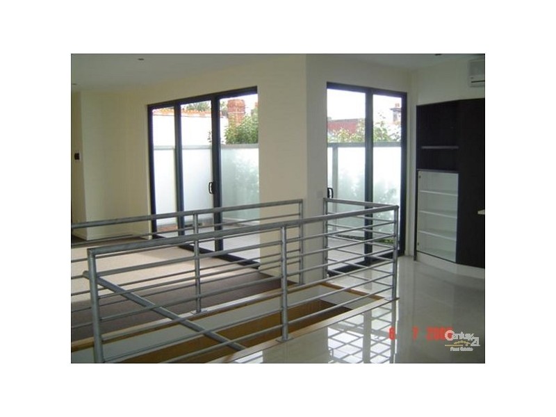 3/52 Balston Street, St Kilda East VIC 3183