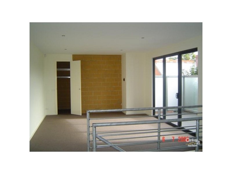 3/52 Balston Street, St Kilda East VIC 3183