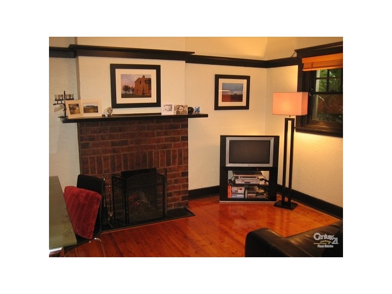 1/6 West Beach Road, St Kilda West VIC 3182