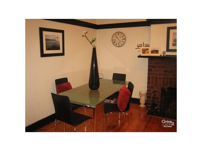 1/6 West Beach Road, St Kilda West VIC 3182