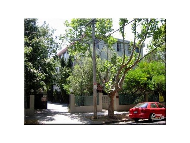 1/38 Charnwood Road, St Kilda East VIC 3183