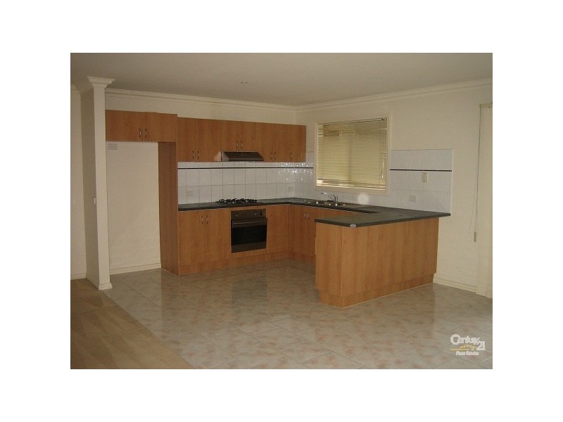 2/13 Jaguar Drive, Clayton VIC 3168