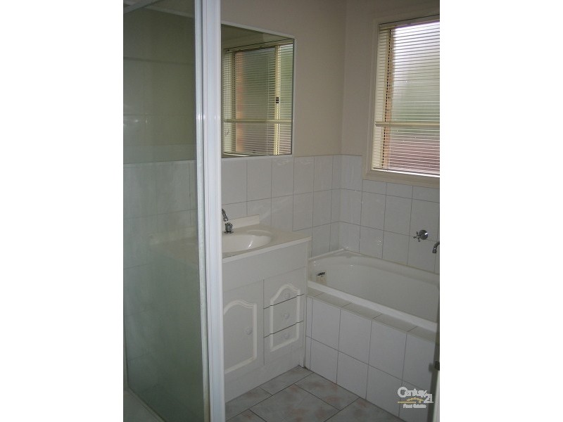 2/13 Jaguar Drive, Clayton VIC 3168