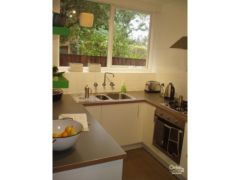 1/45 Robe Street, St Kilda VIC 3182