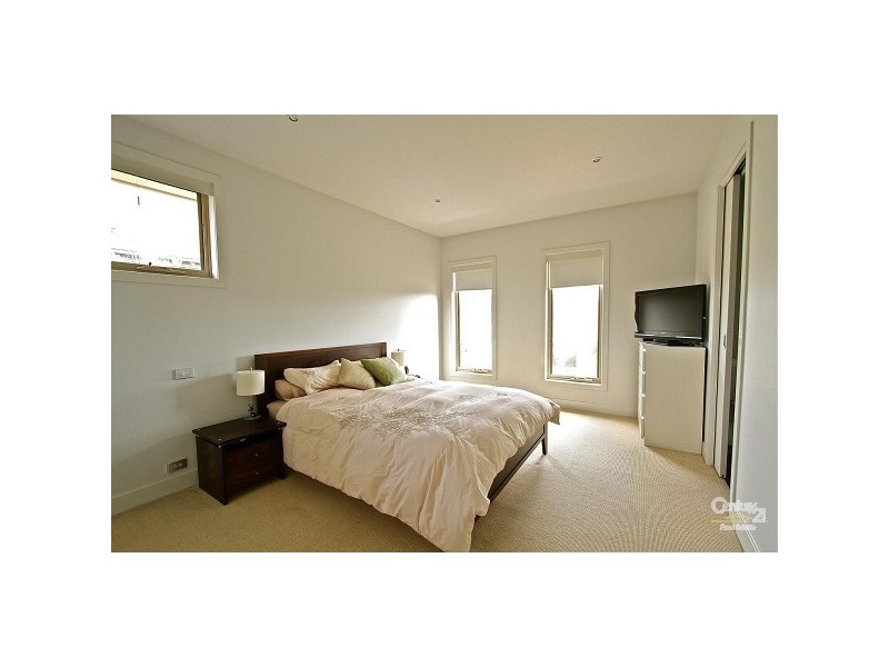 1B Webb Street, Caulfield VIC 3162